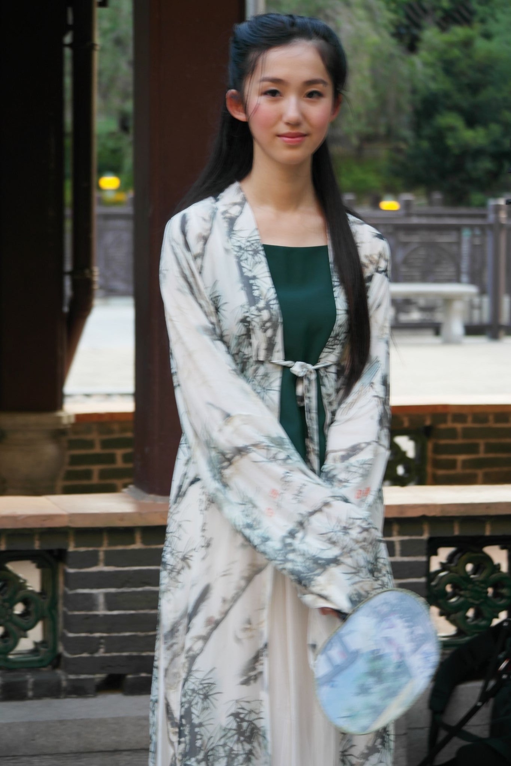 31644623_1024.jpg