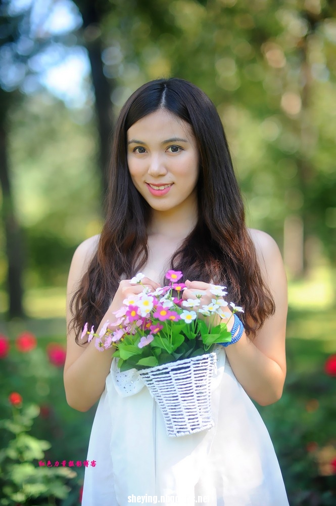 a23739633_01000.jpg