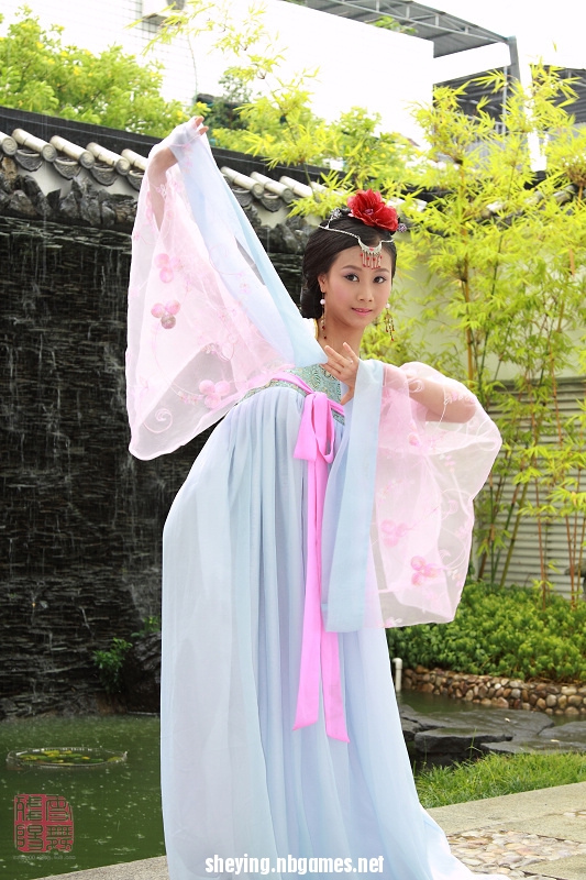 a16870747_01000.jpg