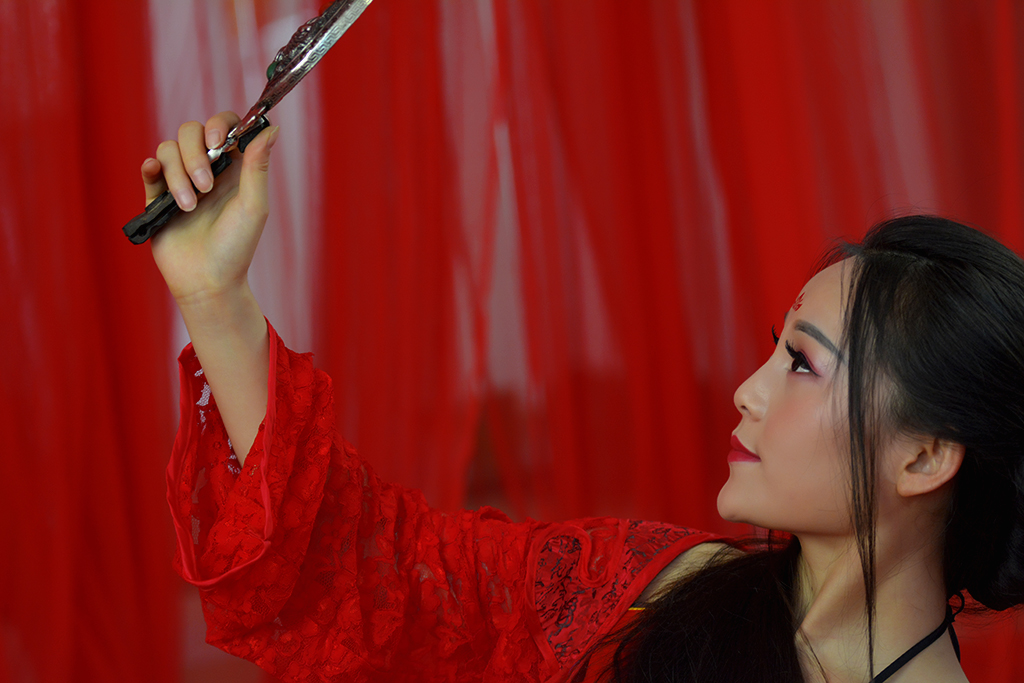 182053vnsv9vkdvd8wggll.jpg