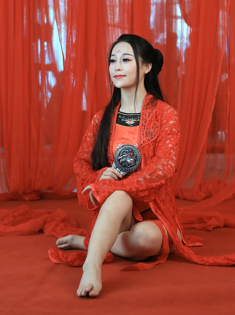 1339003dr9x6q8m80ttqh2.jpg