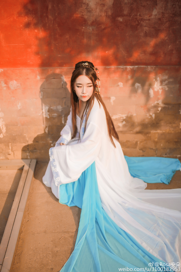 b8c909a9jw1eyaqp7xi28j22l93vvx6v.jpg