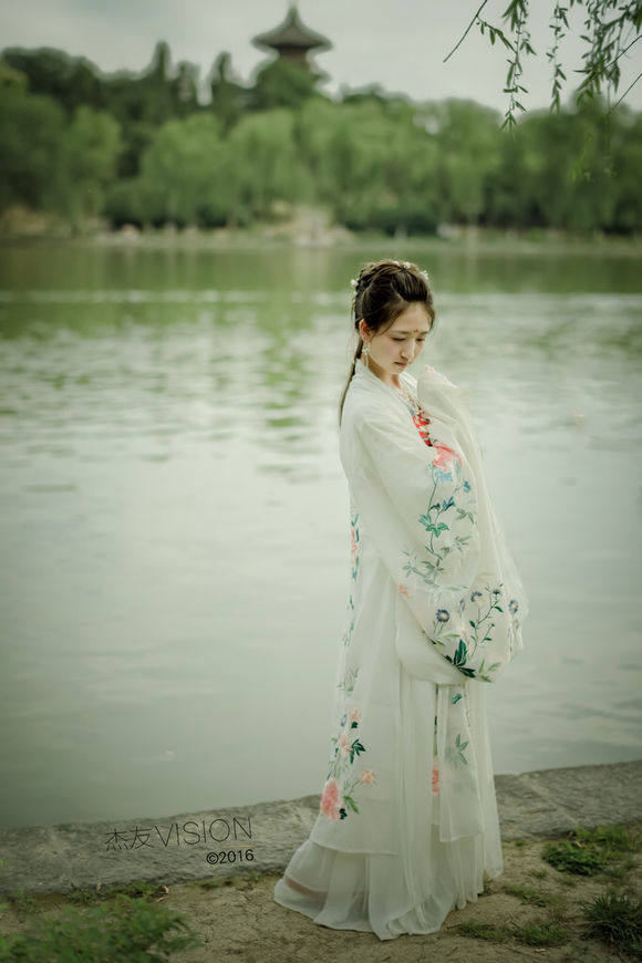 8060ea24b899a901e3fbab1c15950a7b0308f59b.jpg