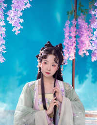 世事短如春梦，人情薄似秋云