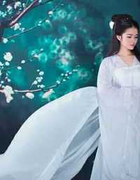 落花有意流水无情！漂亮吧
