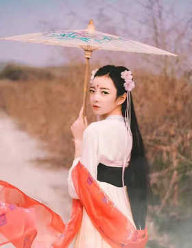 让我在这茫茫中皈依你，唯你，心之所往
