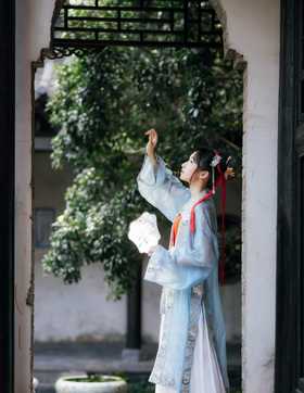 媚眼如丝