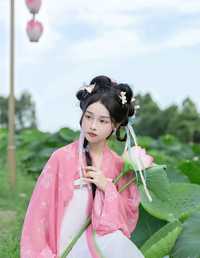 小荷才露尖尖角