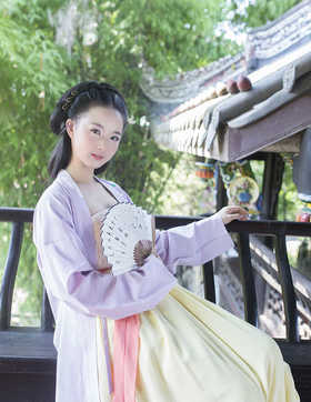 精致汉服美女