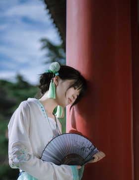 汉服女子