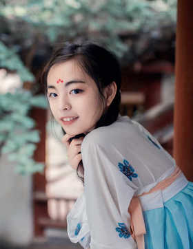 鬓云松令