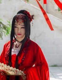 绿倚红妆